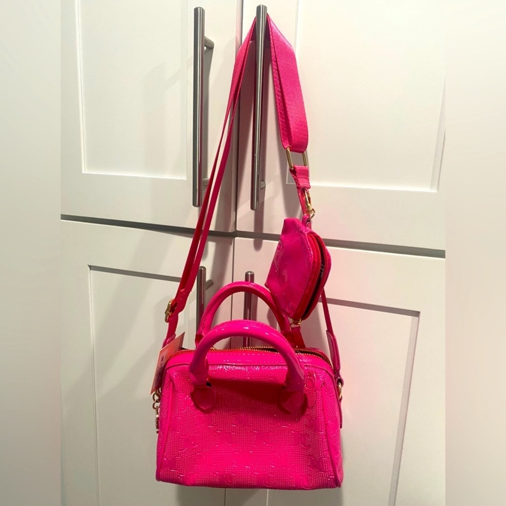 Juicy Couture🌷Embossed Patent Leather Adjustable Crossbody Zip Hot Pink Handbag